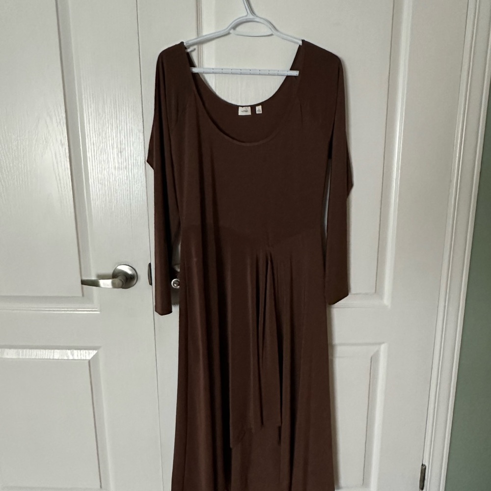 Wilfred Chocolate Long Sleeve Dress